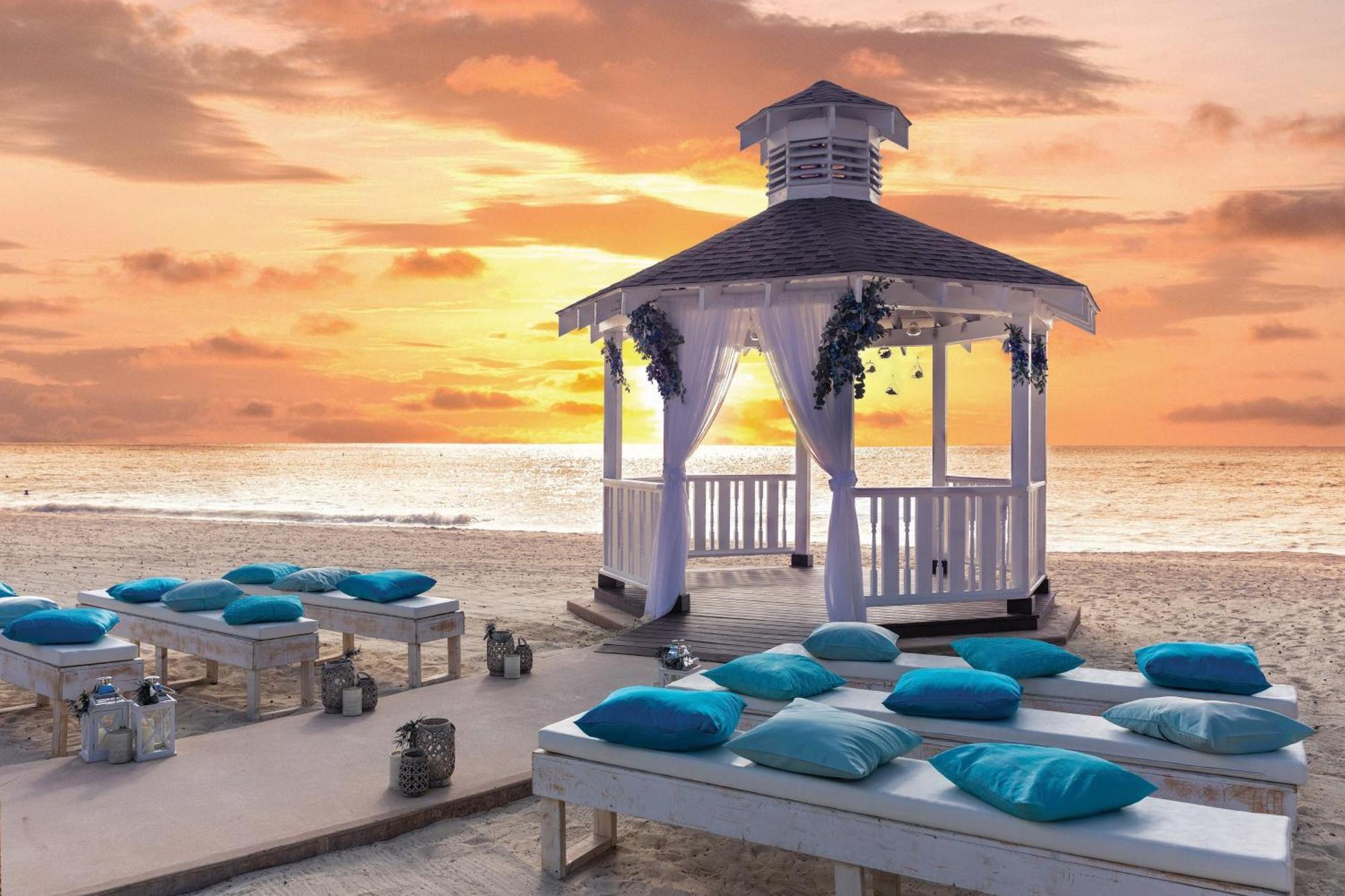 The Westin Grand Cayman Seven Mile Beach Resort & Spa West Bay Extérieur photo