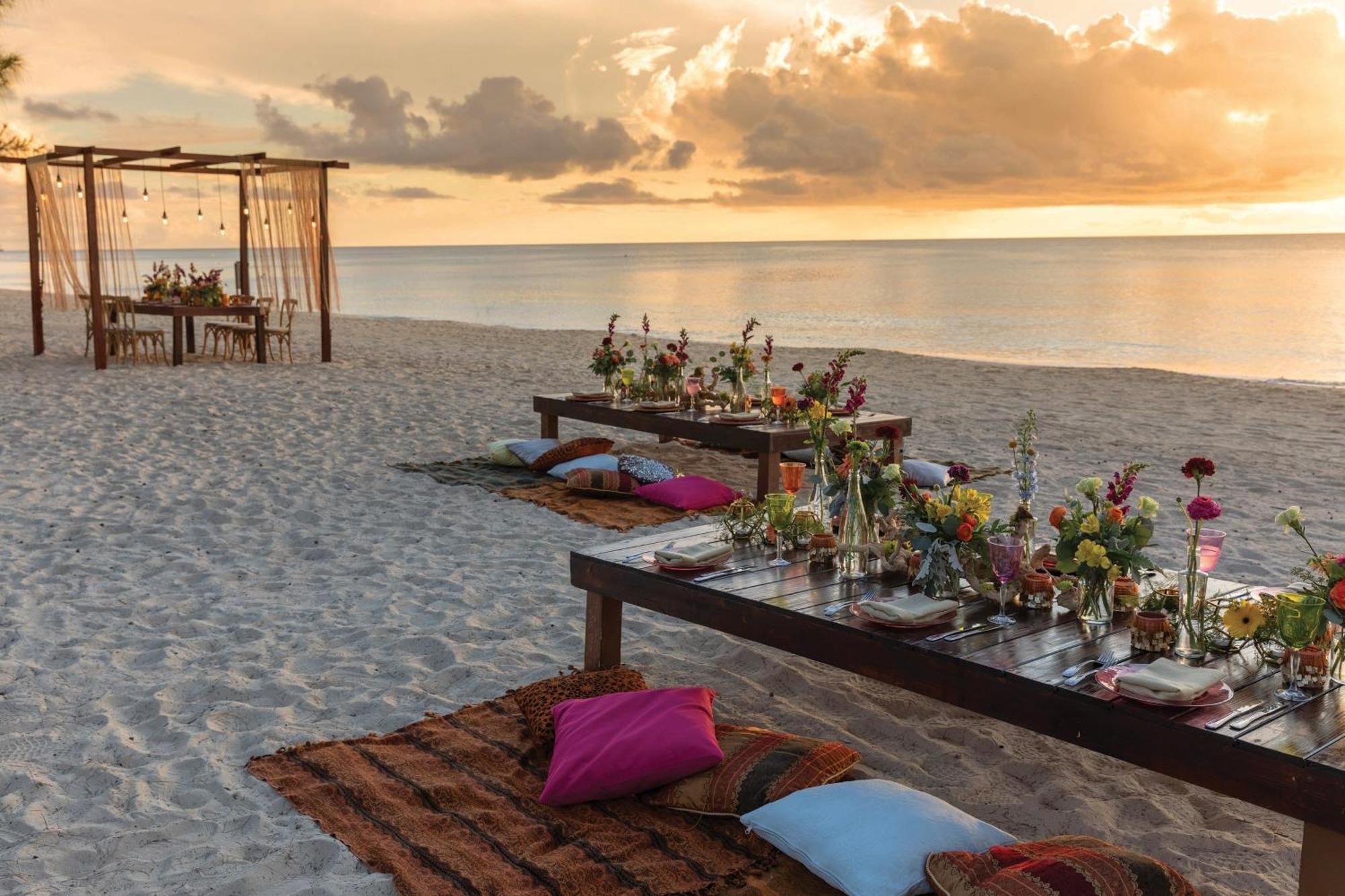 The Westin Grand Cayman Seven Mile Beach Resort & Spa West Bay Extérieur photo