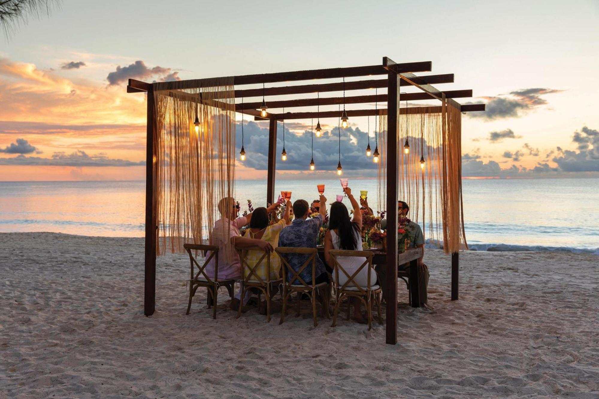 The Westin Grand Cayman Seven Mile Beach Resort & Spa West Bay Extérieur photo