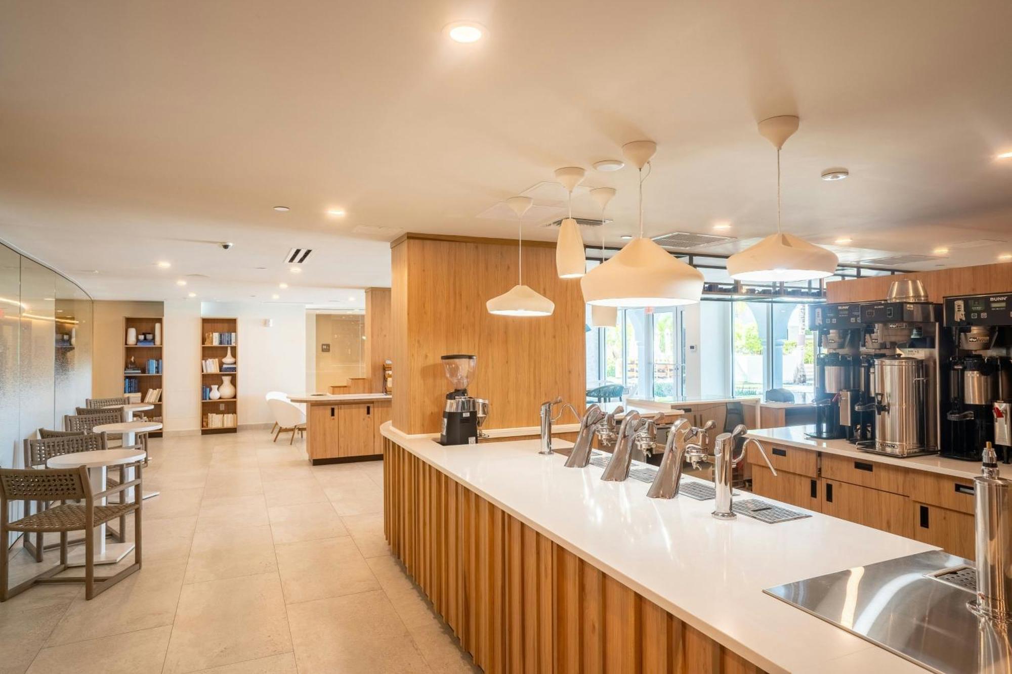 The Westin Grand Cayman Seven Mile Beach Resort & Spa West Bay Extérieur photo